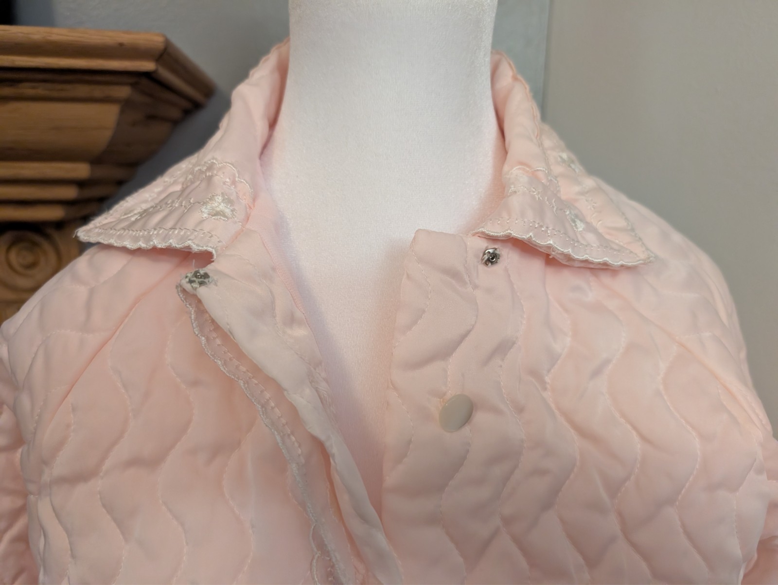 Vintage Ariel Baby Pink 60s Lounge Wear Bed Jacket Size 4/6 Small