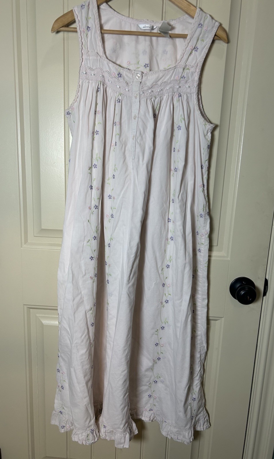Vintage Adonna LightPink Flowers Ruffle trim Nightgown Size L 100% Cotton Gown
