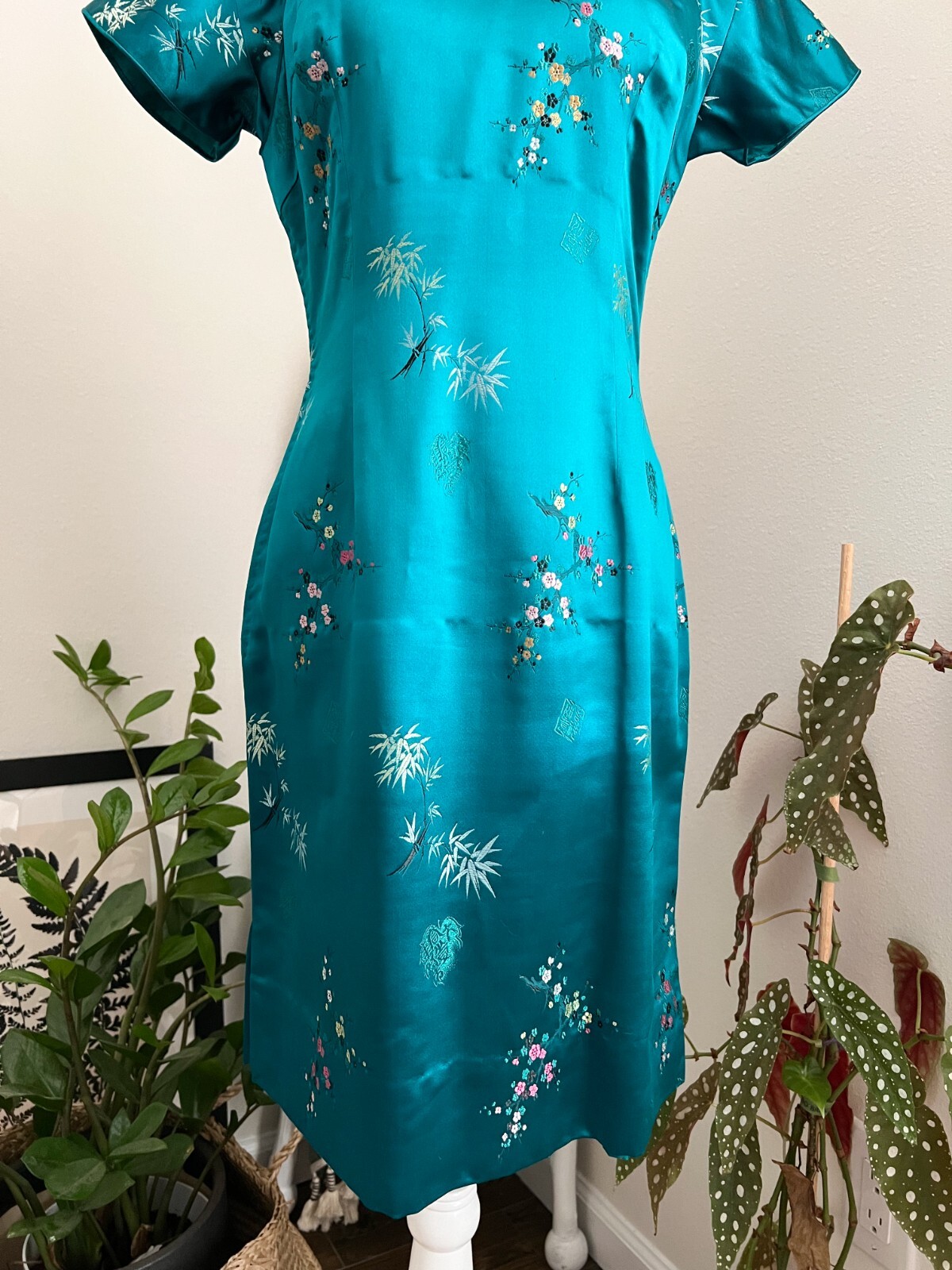 Vintage 1960’s Silk Blue Green Hue 60s Cheongsam Qipao Dress Floral Embroidery