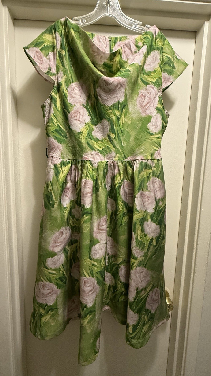GREEN 1960S “OIL-PAINTING” ROSE DRESS- Size 14 women’s, BRAND NEW, W/Belt