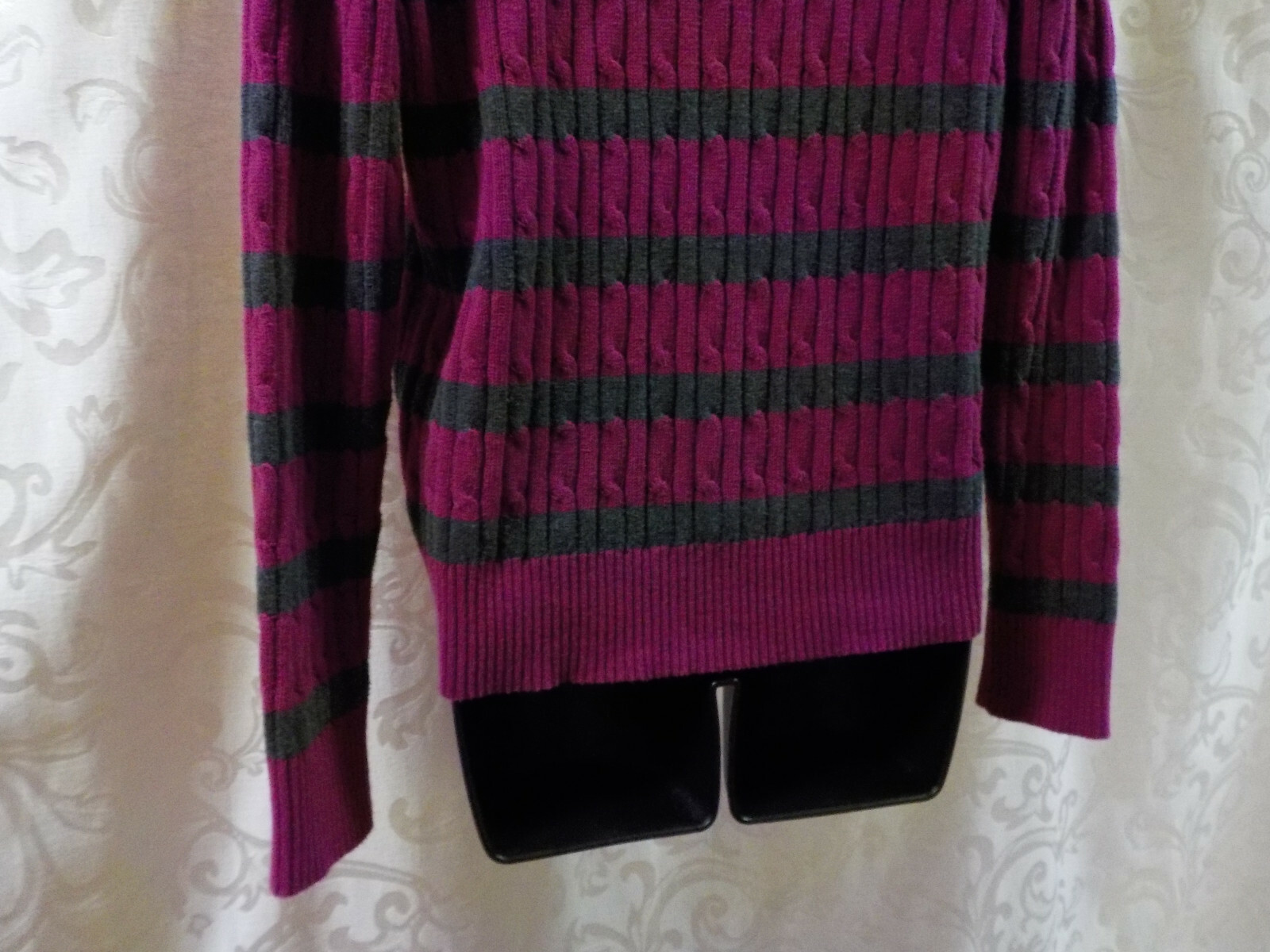 Vintage 2000 St. John’s Bay Sweater Size L Stripe Cotton Blend Long Sleeve V Nec