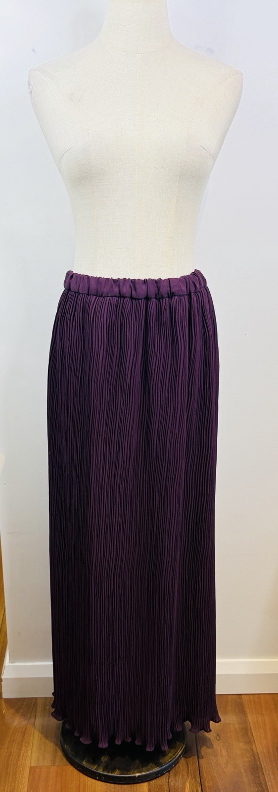 Vintage Laura K 2 Piece Set Suit Size AU 14 Long Sheer Sleeve Pleated Skirt