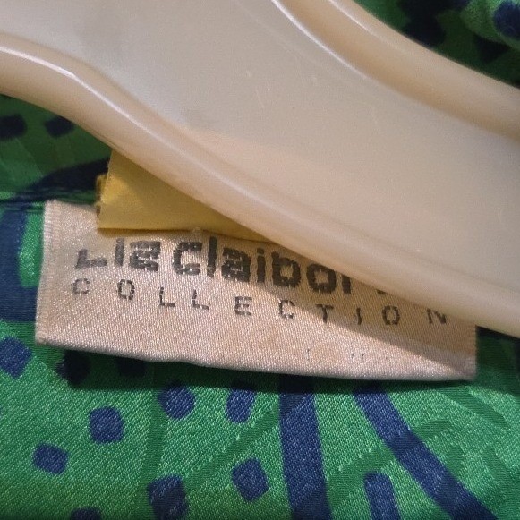 Liz Claiborne Collection Green Silk Leaf Print Skirt Suit Set, Women’s Size 6