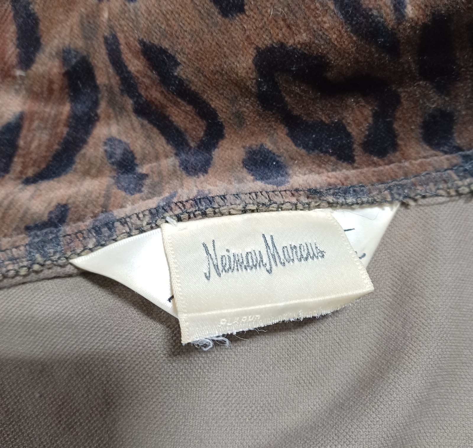 Vintage 1970s Neiman Marcus Diamond Tea Cheetah Print Housecoat/Robe w/Tags