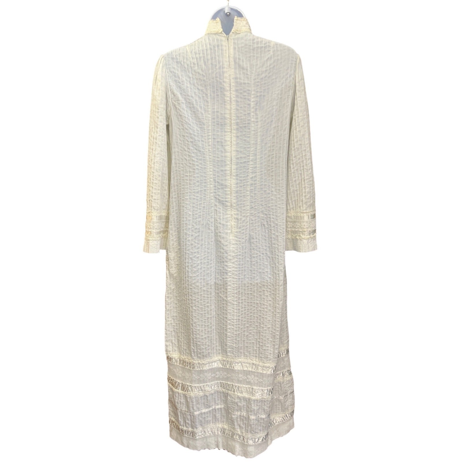 Vintage Victorian Maxi Dress Cottagecore Ethereal White Lace Nightgown Antique