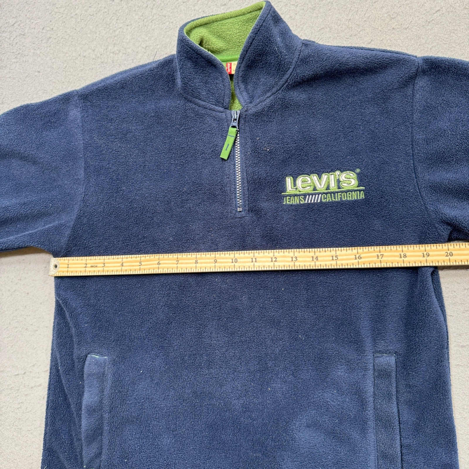 Vintage Levi’s Sweater Women’s M 12/14 Navy Blue 1/4 Zip Red Tab Fleece Pullover