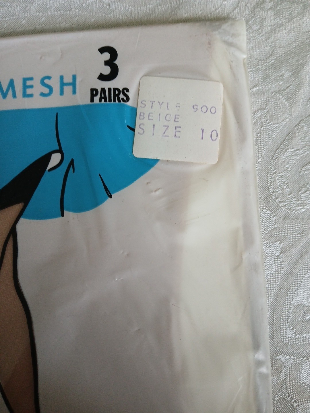 Vintage Exquisite Nylon Stockings 3 Pair Pack Size 10 Beige Never Opened
