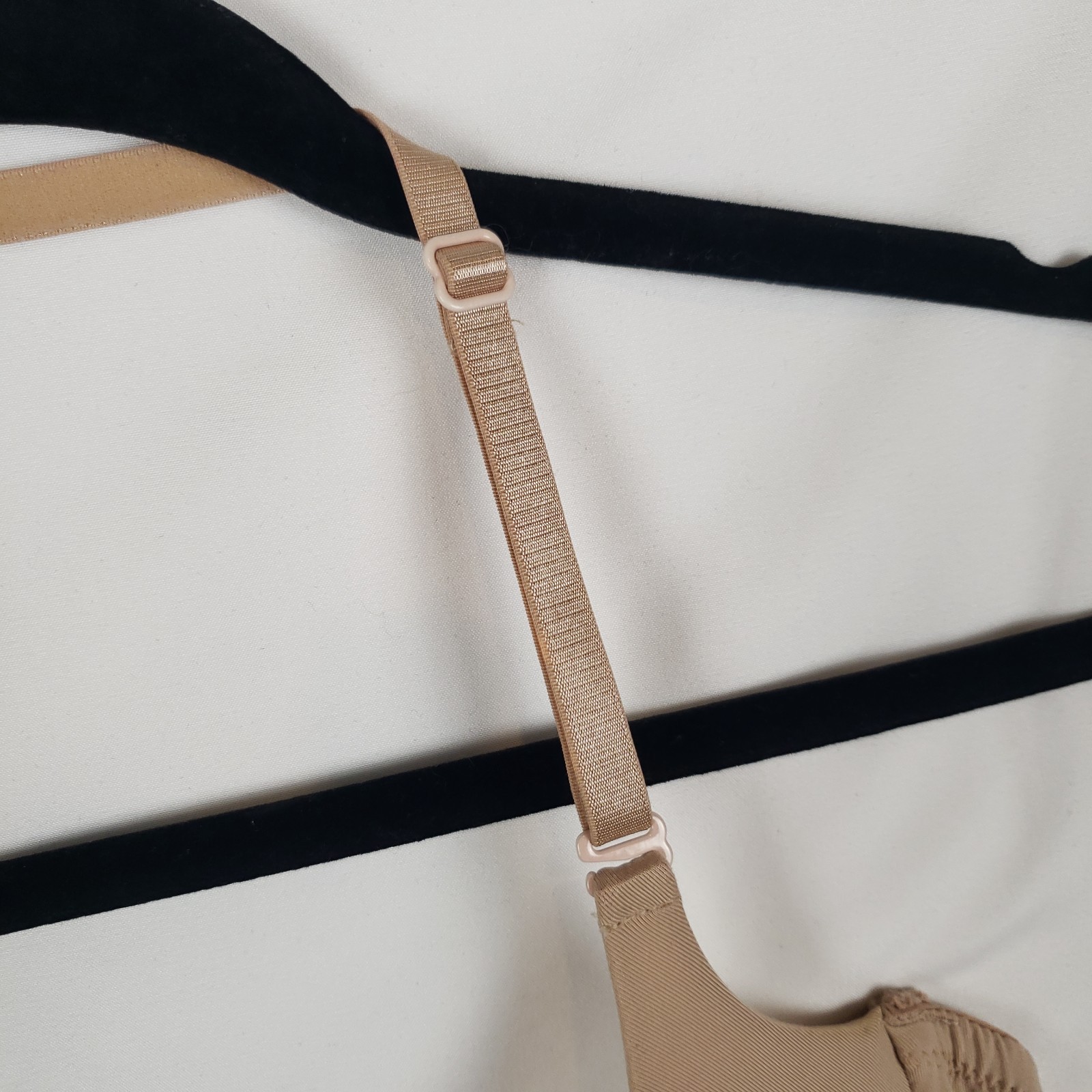 Vintage Victorias Secret Very Sexy Deep Plunge Bra 36C Push-Up Halter Y2K *Stain