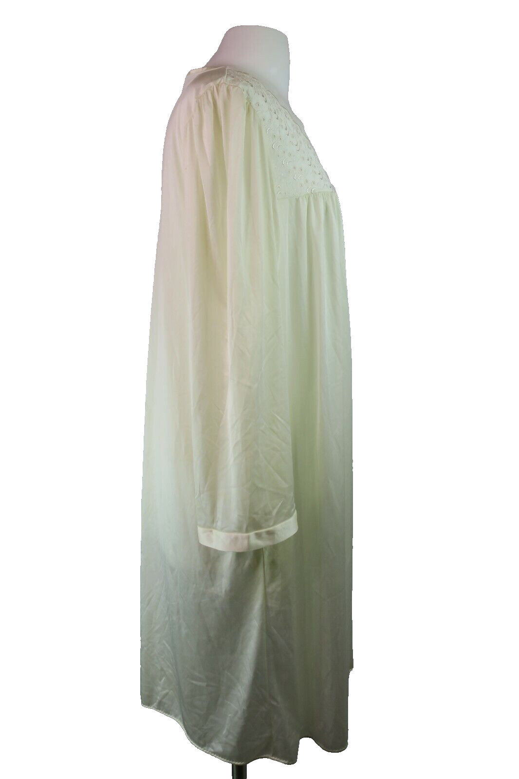 Vanity Fair Housecoat Robe Peignoir Ivory Bridal Nylon Lace Made USA VTG 80s M