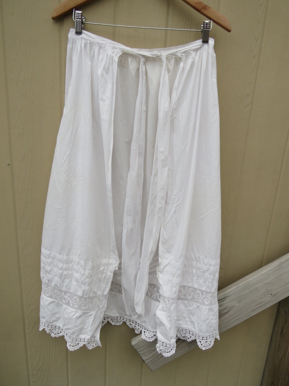 Antique Victorian Edwardian Tucked Apron Eyelet Lace Trim