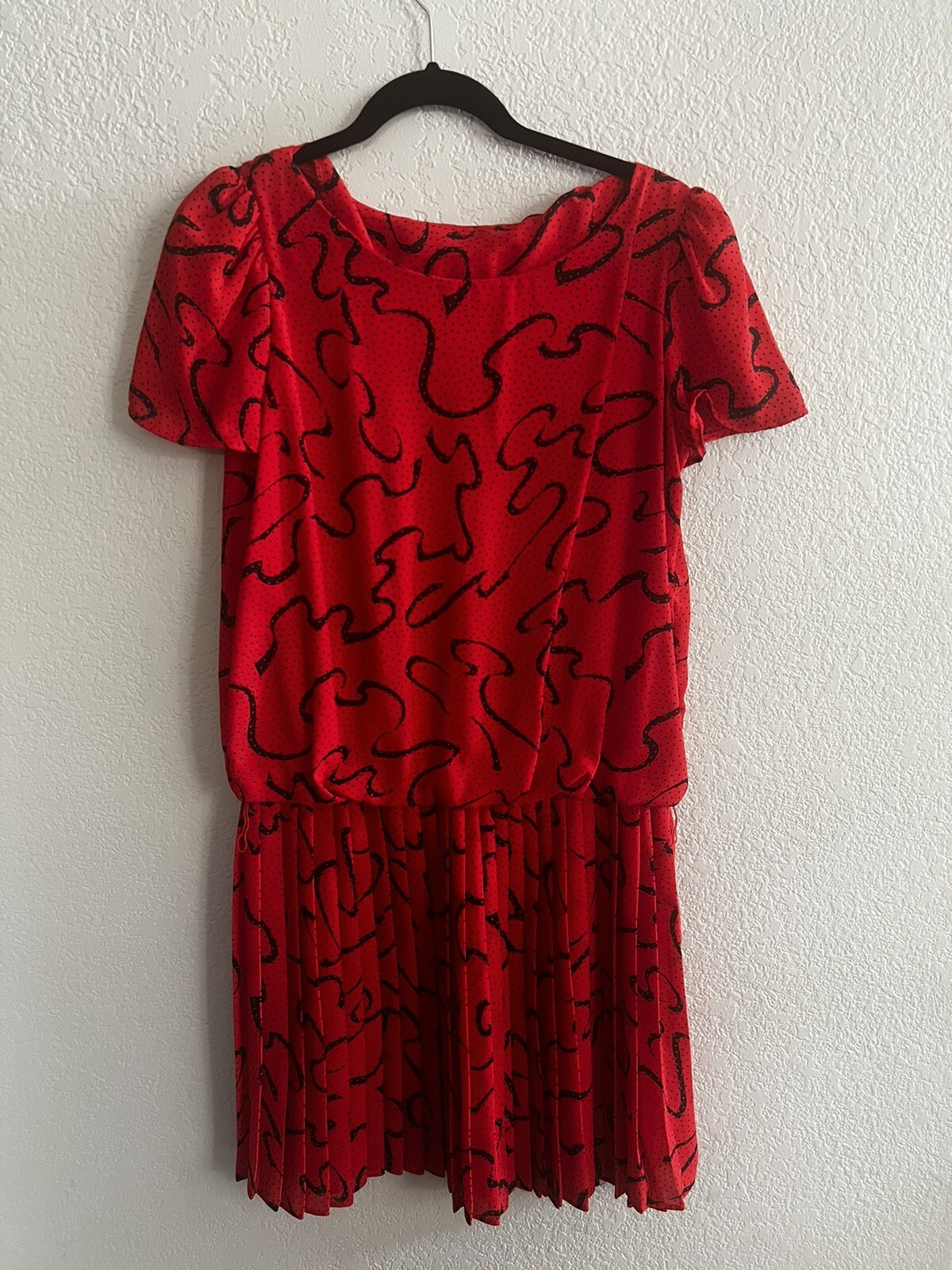 Vintage 70’s Diamond Run Women’s 100% Polyester Red Drop Waist Dress- Black/Red