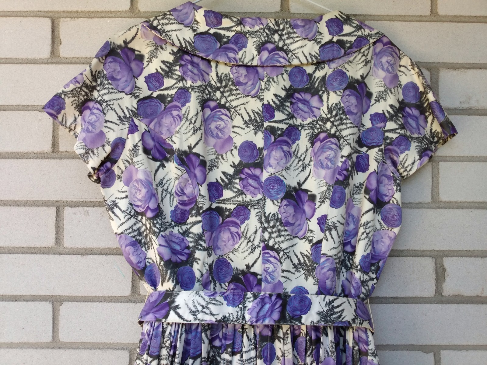 Vintage 50s Purple Rose Dress 42″ Bust 28.5″ Waist Rockabilly Tea Party 60s