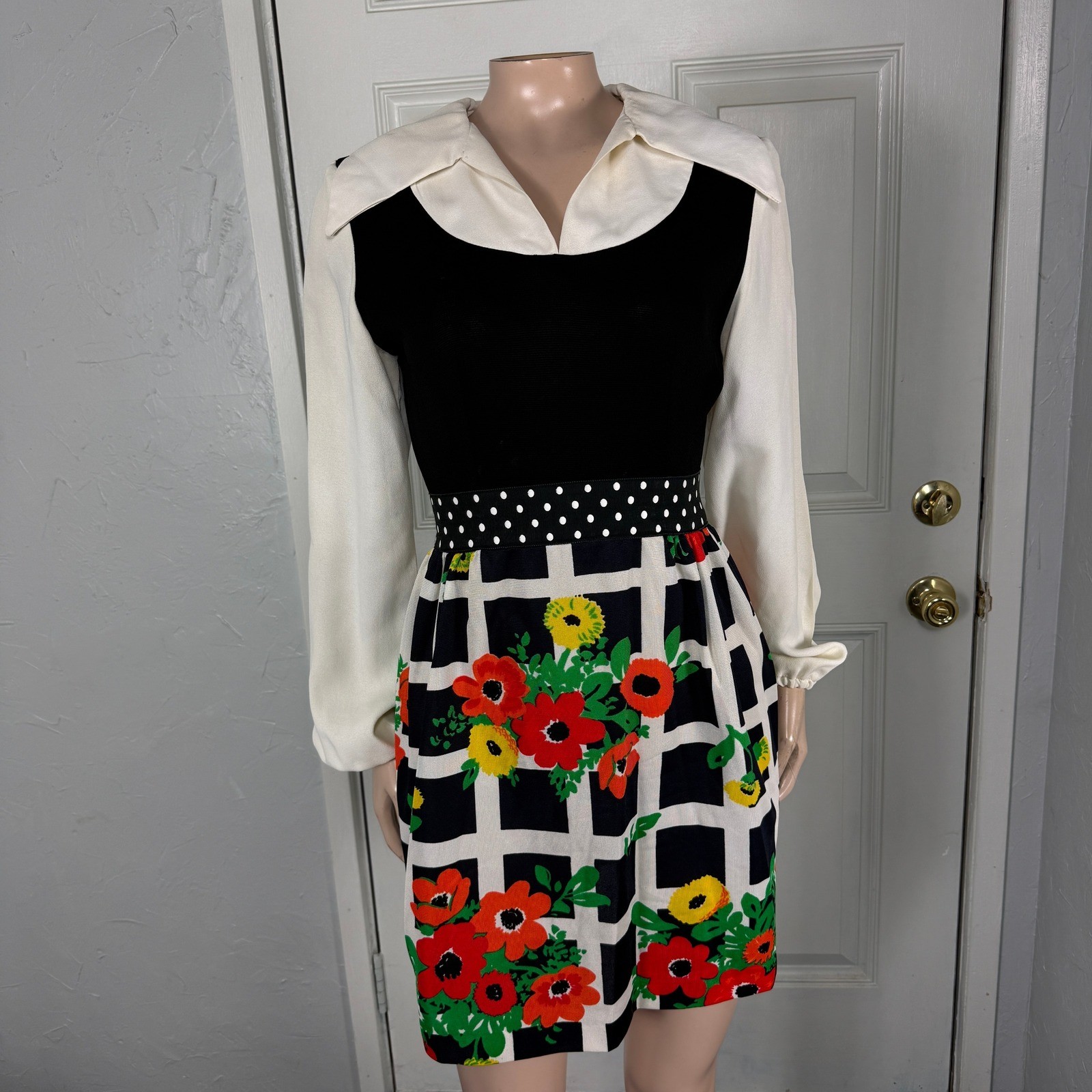 Vintage 70s Women’s Dress Polyester Knit Floral Retro Long Sleeve Mini I3-29