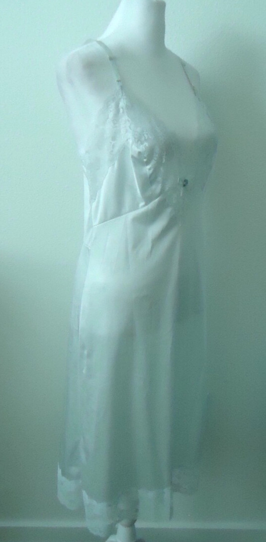Vtg 60s Alexander Slipperfection Lace Full Slip Ice Blue Nightgown Size-34