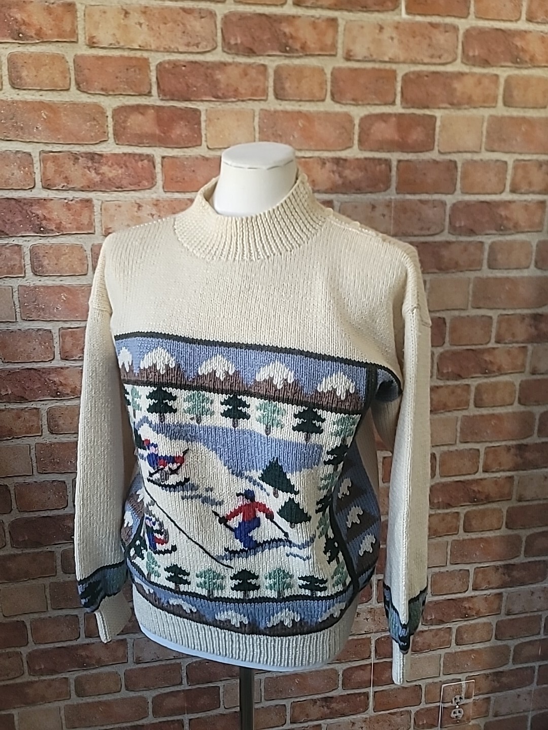 Vintage Lord & Taylor Country Clothes Shop Hand Knit 100% Pure Virgin Wool M