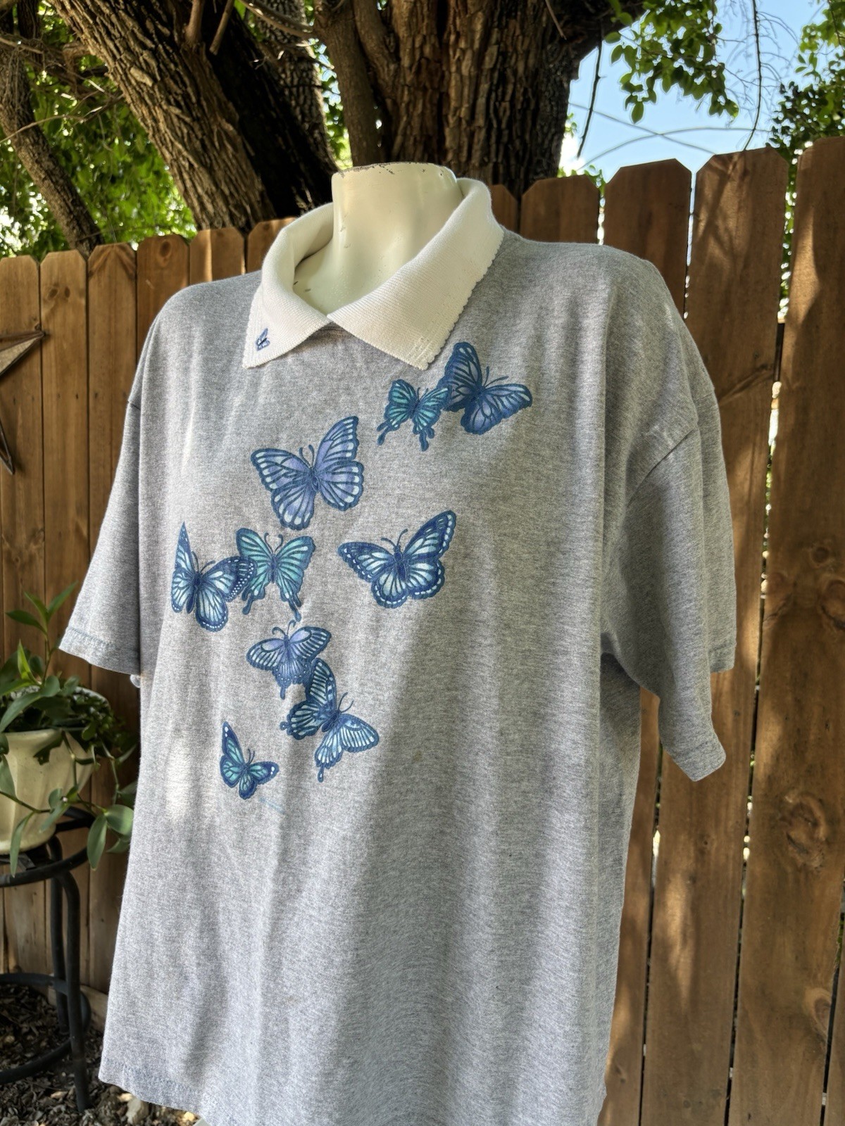 1980s vintage „Beautiful Butterflies ” Women’s Collared T-shirt 3X Morning Sun
