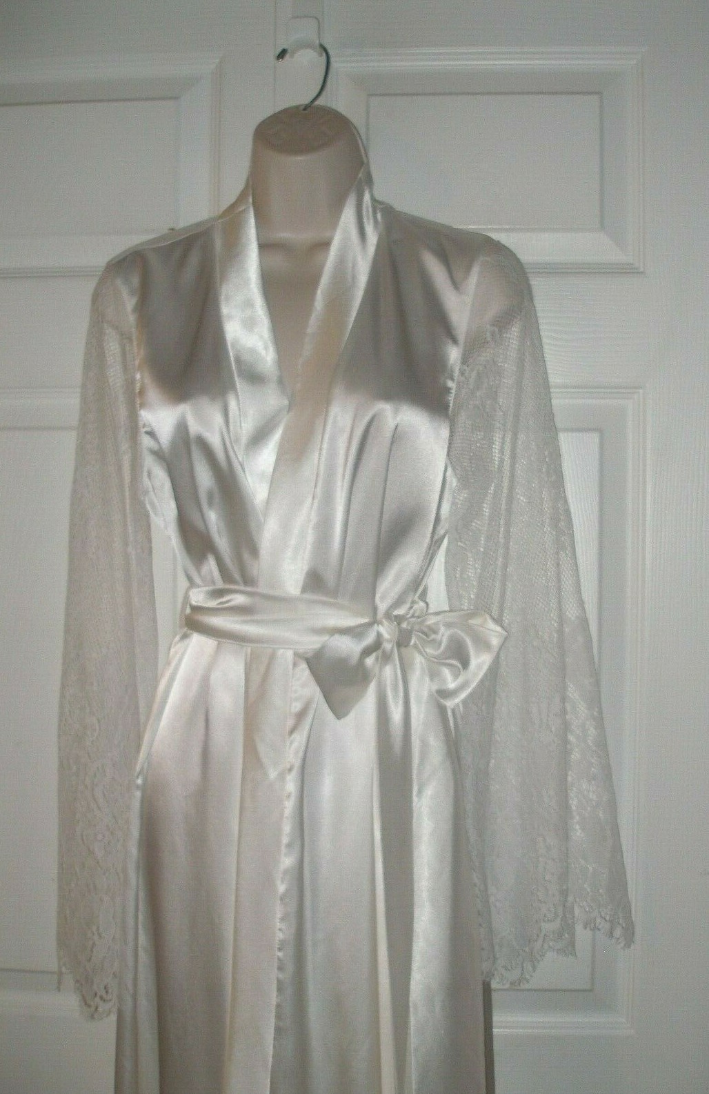 Women’s Size M Gorgeous Vintage Long White Robe Wedding Honeymoon New