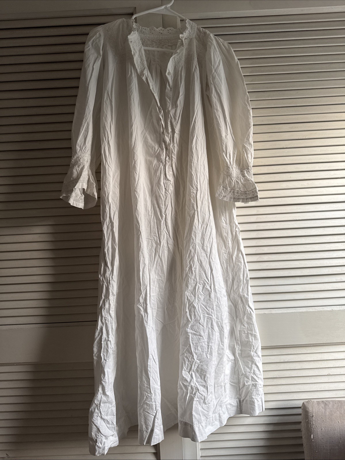 Antique French Edwardian Cotton And Eyelet Lace Sleeping Gown xs/s coquette girl