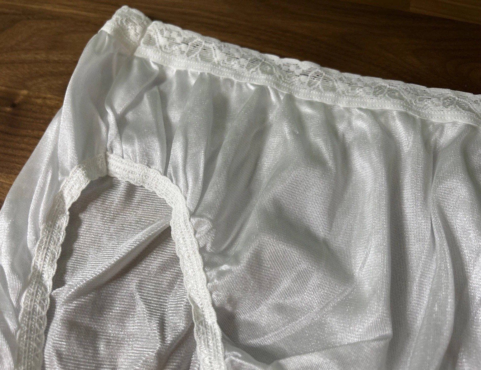Vtg SILKY 100% NYLON HI CUT White HANES sz 10 Lace Second Skin Satin Side Tag