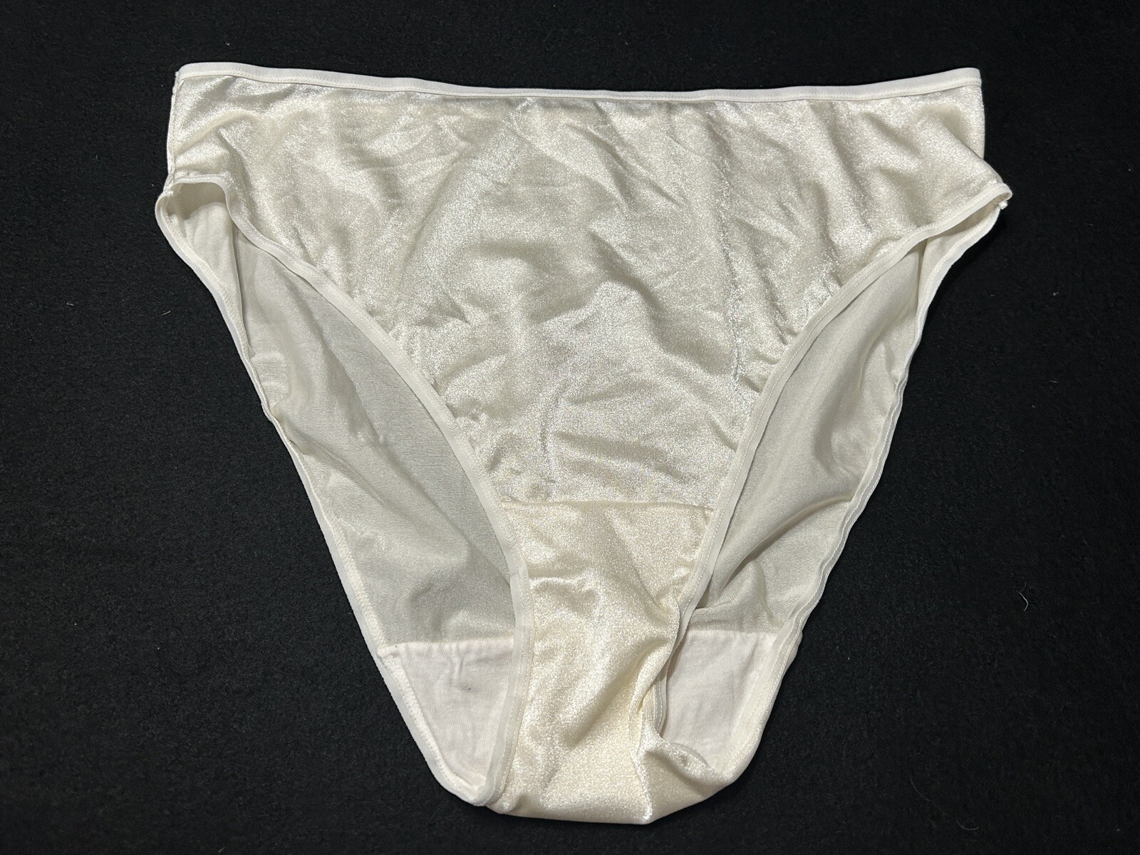 Vtg CACIQUE Second Skin Satin Glossy Hi-Cut 18/20 Ivory Shimmer Panties #194