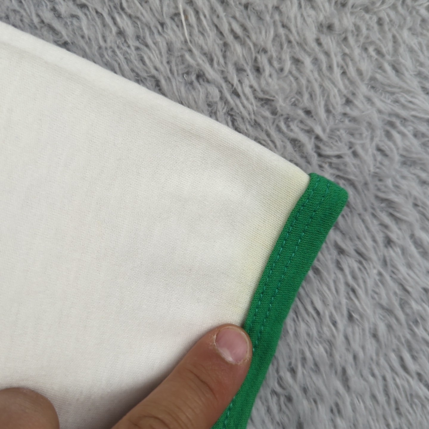 Vintage 1970s T Shirt Womens 44 White Green Trim Cotton Blend Patchwork