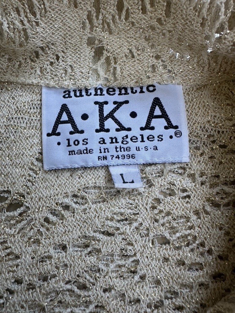 Vintage Authentic AKA romantic cream and gold lace blouse w/ gold buttons size L