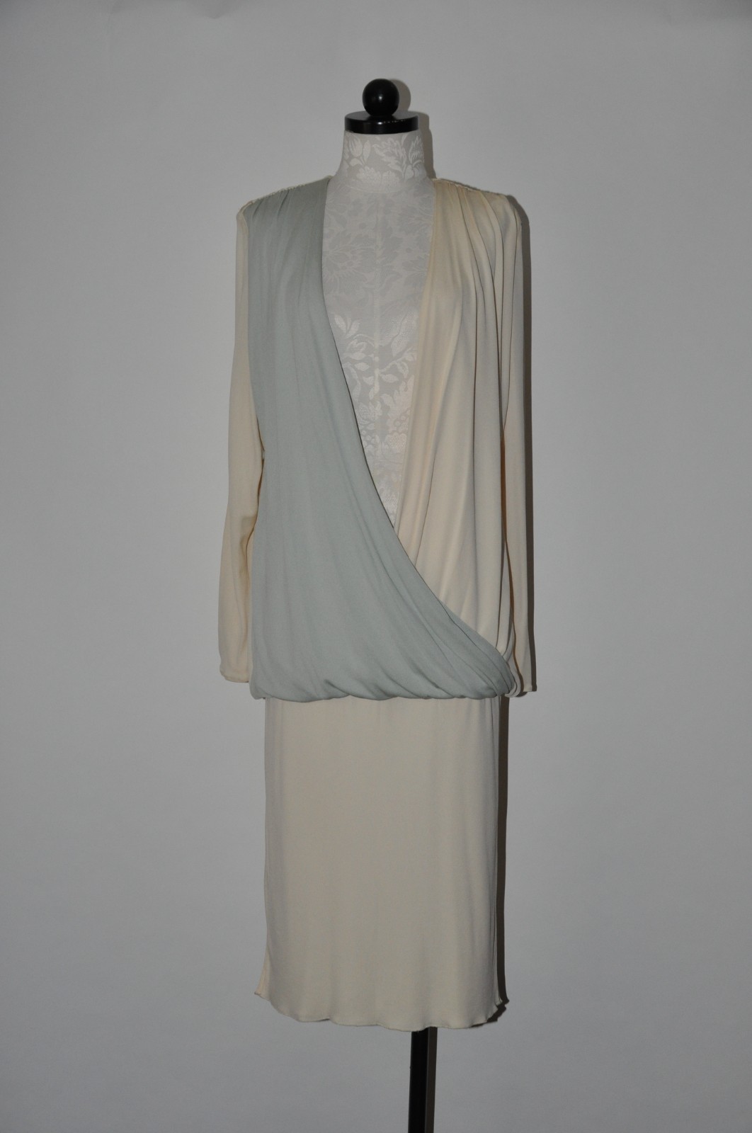 80s Vintage Cream Green Jersey Long Sleeve Deep V Draped Grecian Dress Women M L