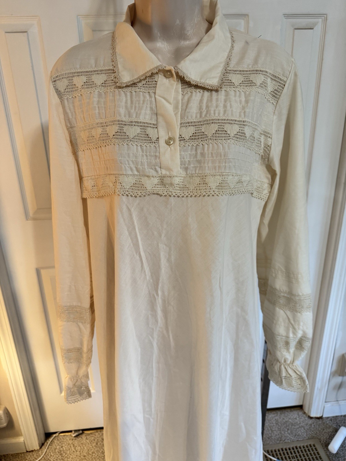 Vintage Victorian Lawn Nightgown Almond Beige Cotton Collar Lace long sleeve M/L