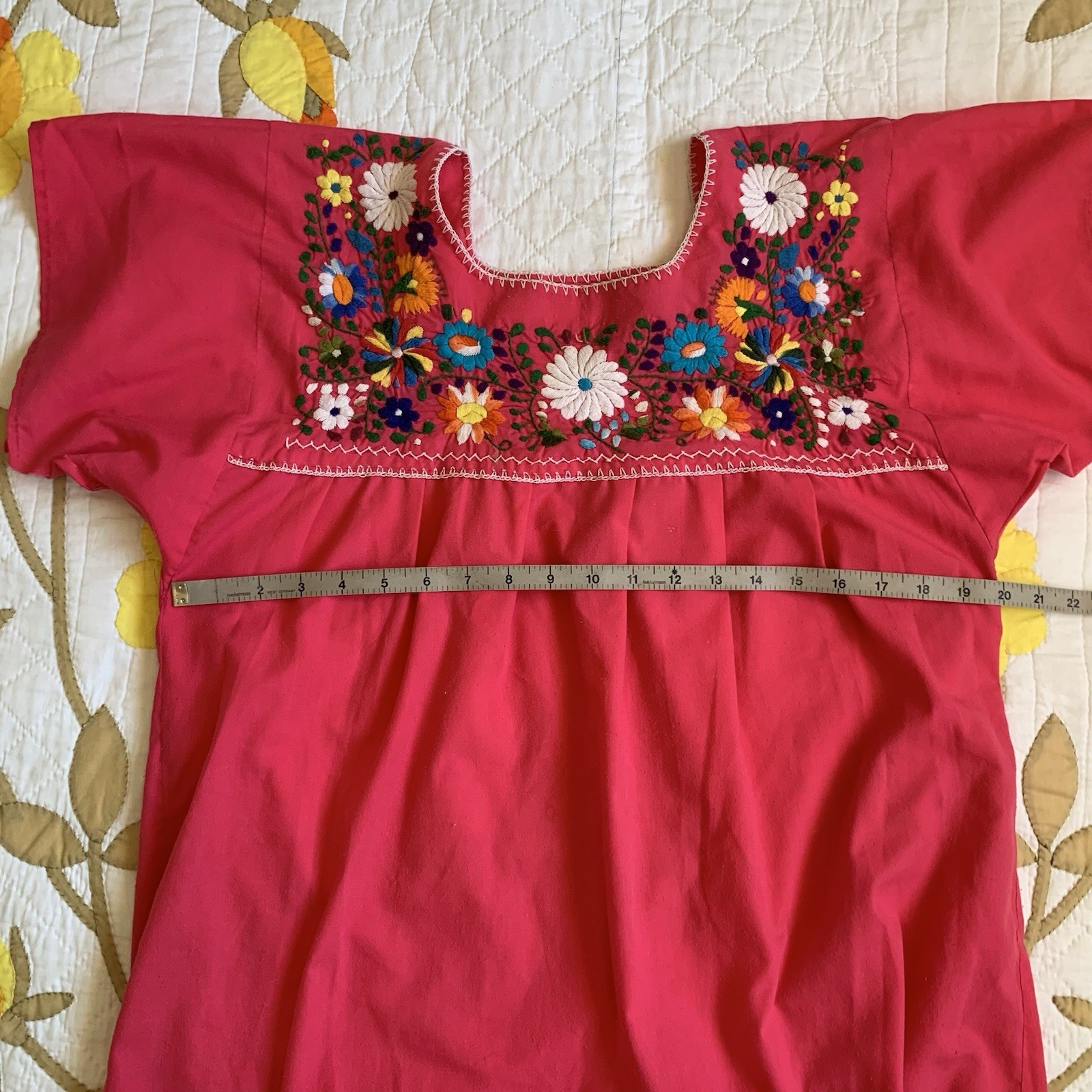 Vintage 80s 90s Mexican pink & multicolor floral embroidered cotton top blouse