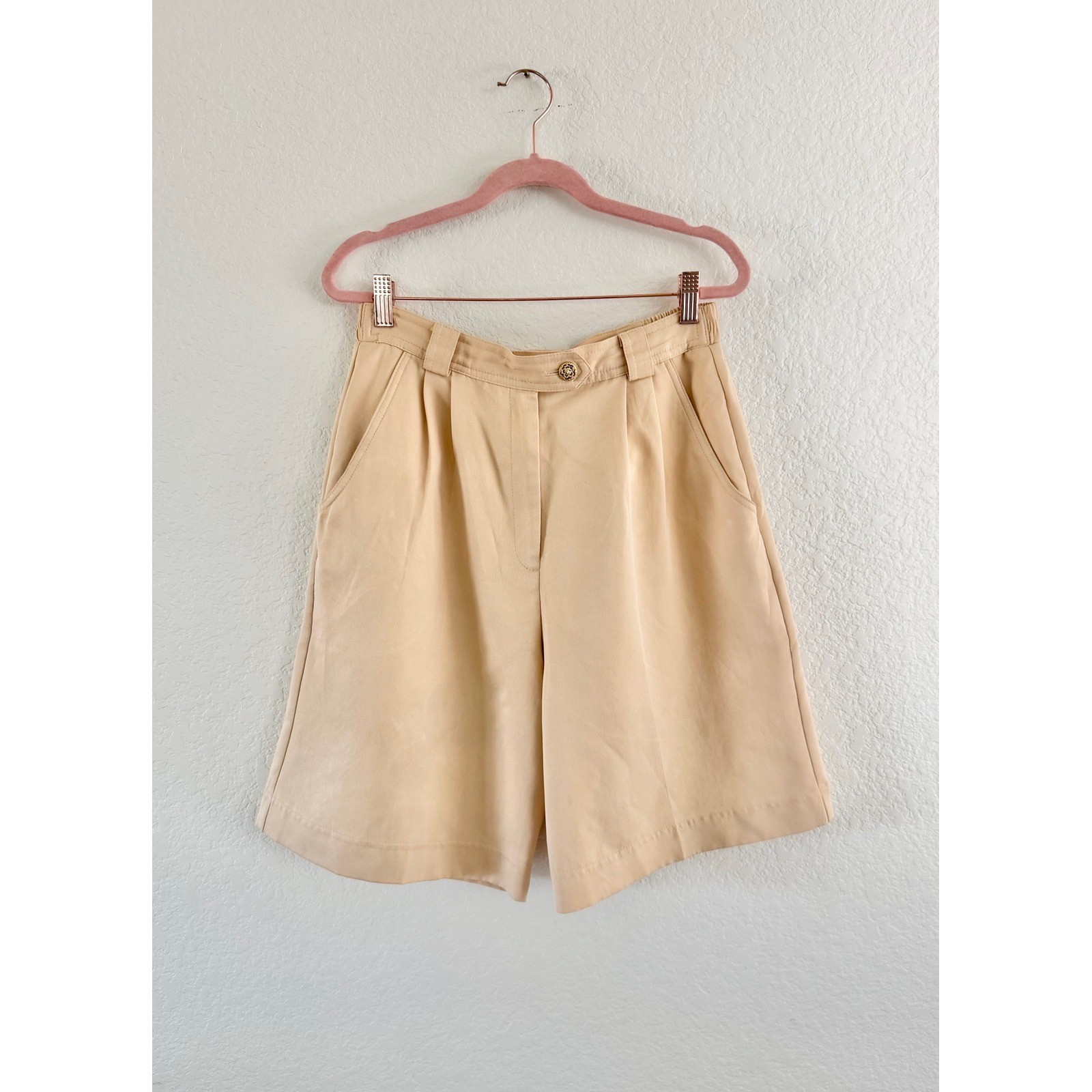 Lily’s of Beverly Hills Shorts Womens 10 Beige Vintage High Waist Pleated Mom