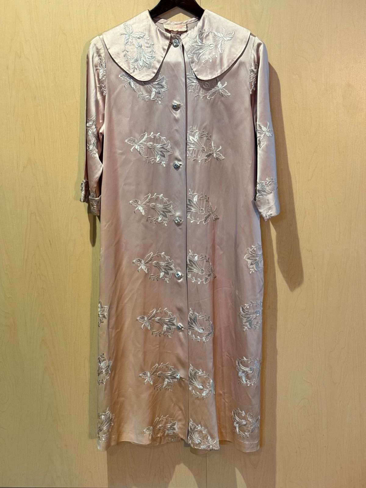 VTG 1940s Original Paulette Chicago Satin Dressing Gown Robe Embroidered Pink OS