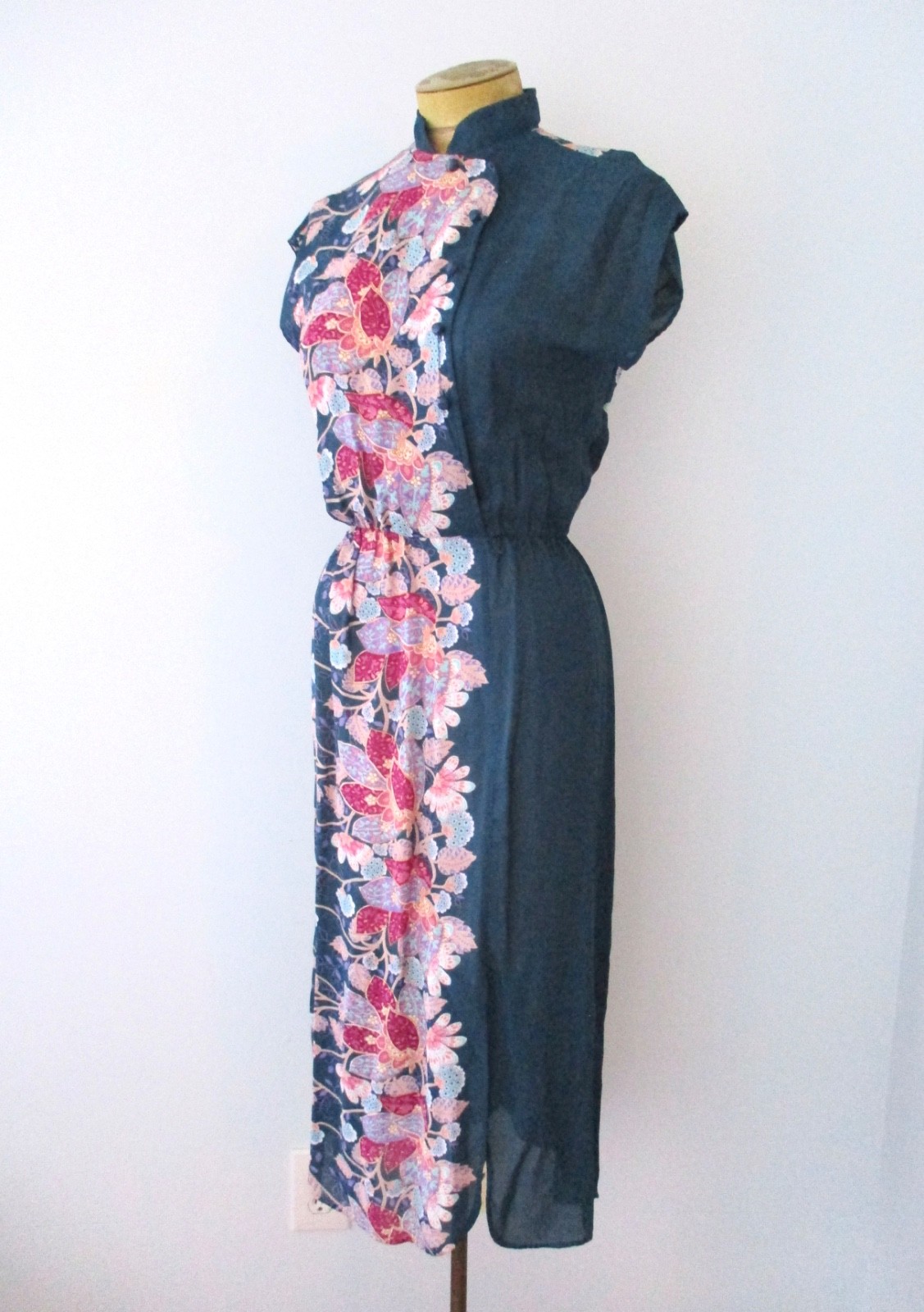 Vtg 70s Blue Red Floral Asian-Inspired Chiffon Slit Dress Asymmetric Buttons 9