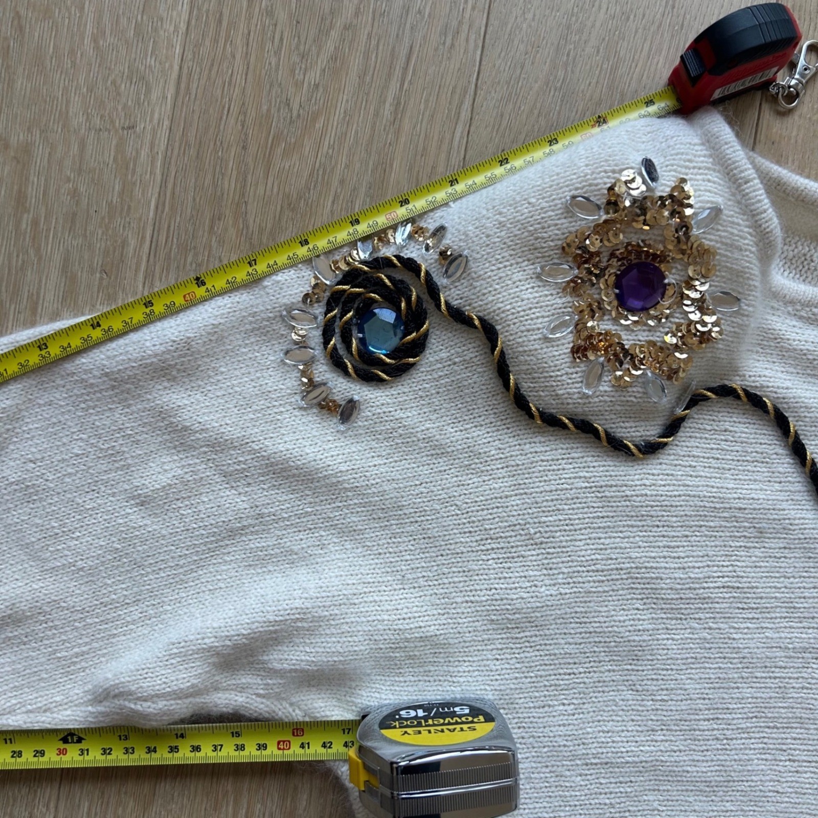 Vintage Gladys Bagley Sequin Jewel Embellished Sweater M Cream Silk Angora