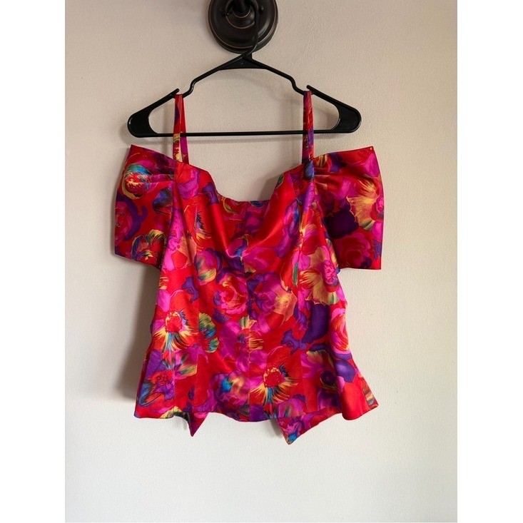 AJ Bari Petites Vintage 100% Silk Red Floral Off Shoulder Button Front Top 12