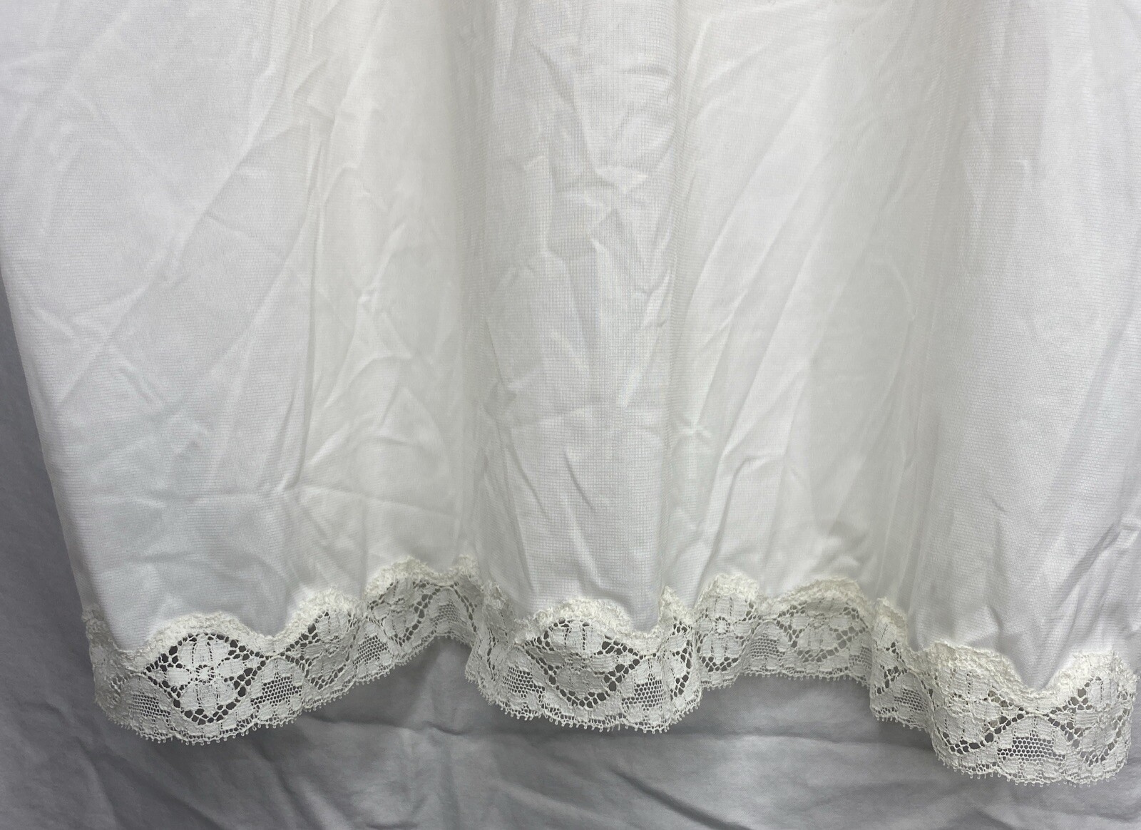Kayser Vintage Ivory Full Slip 36 Long Lace Edge Nylon Adjustable Straps USA