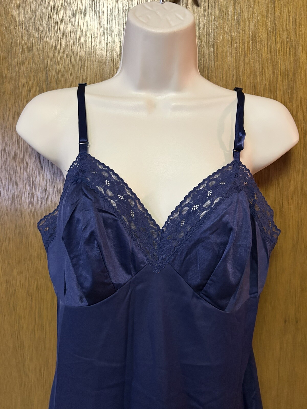 VINTAGE VANITY FAIR size 36 STYLE 10-103 FULL SLIP Babydoll Navy Blue USA A25