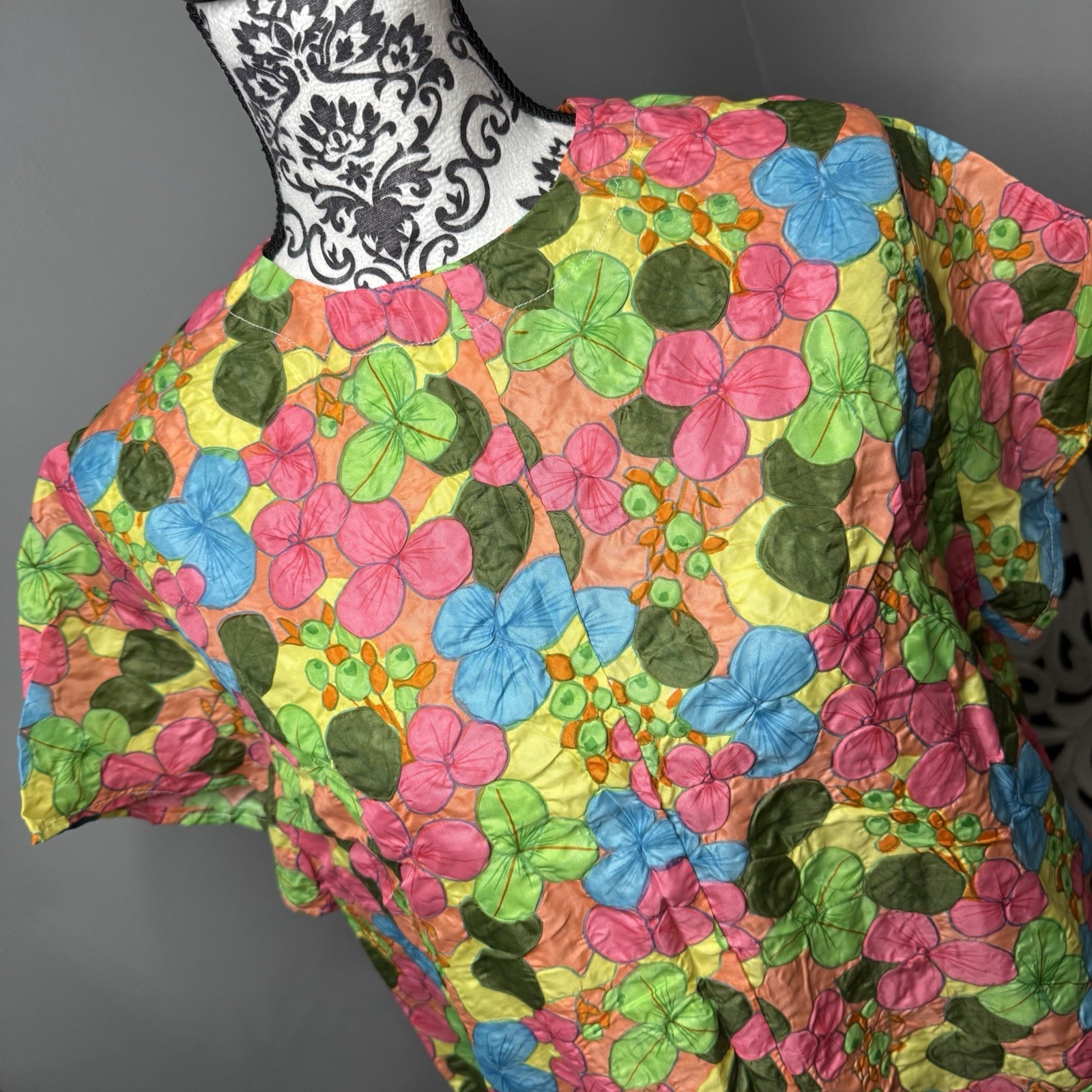 VINTAGE Boho Neon Floral Short Sleeve Dress Size Medium Hippie Retro 60s 70s