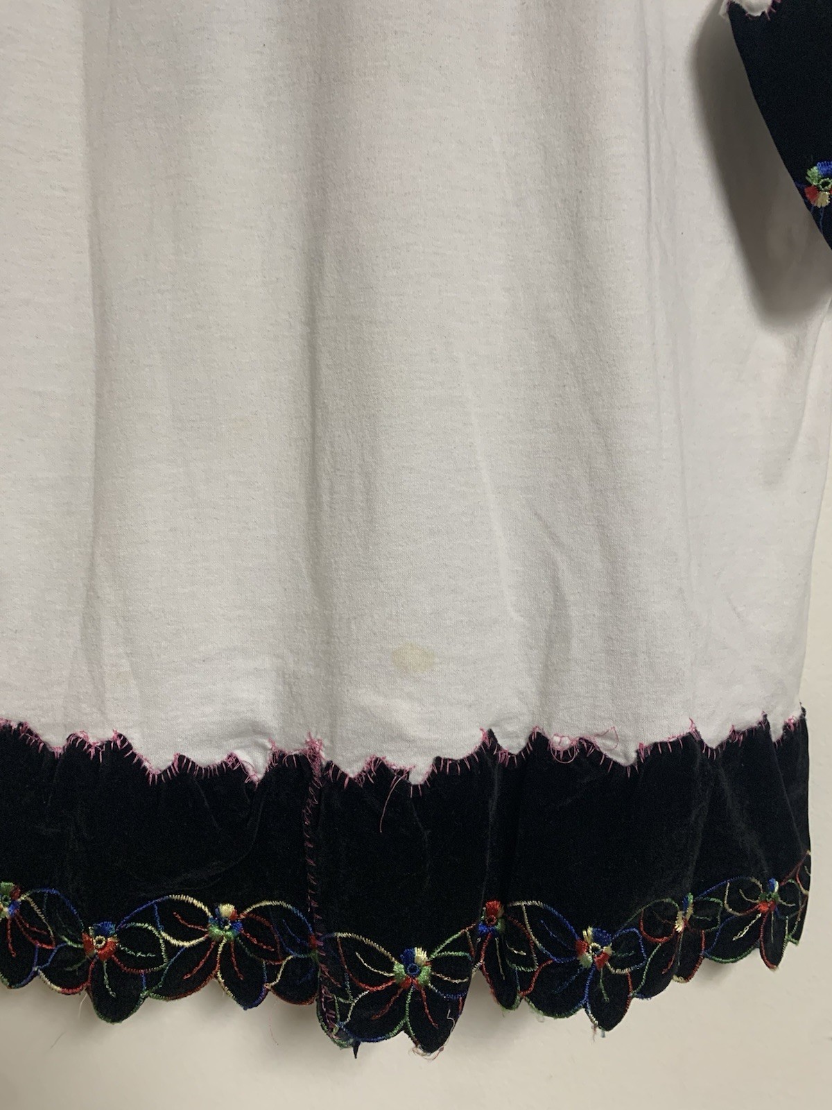 Vintage 2003 Rose Art Industries Color Pattern Reverse Stitch Tee 14-16 or S-M