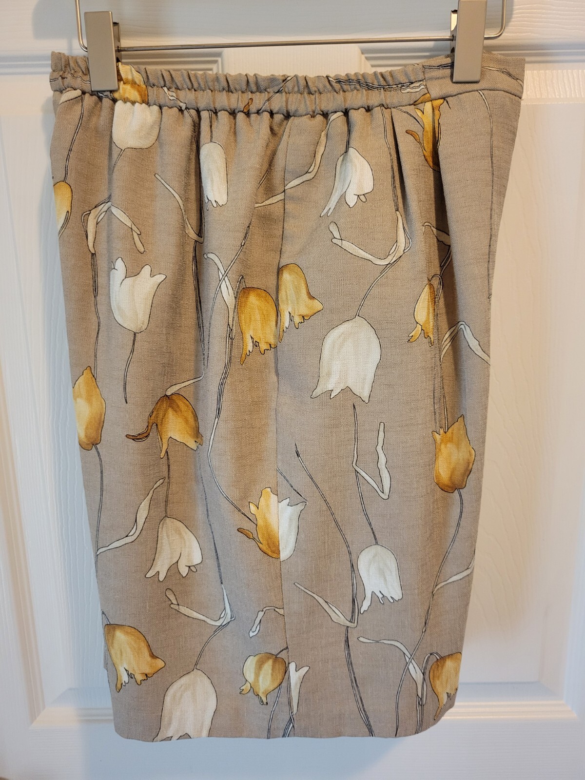 Patchington Vintage Shorts, Khaki w/ Yellow Flowers, Linen Look, Pockets Size SP