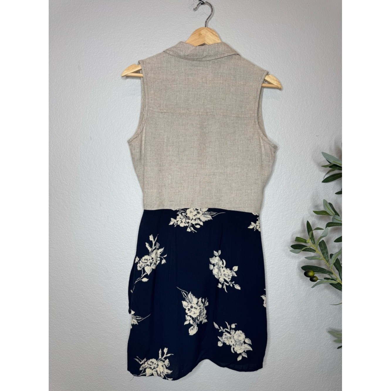 Boulevard de Paris Linen Floral Wrap Dress Size 8 Beige Navy Sleeveless Vintage