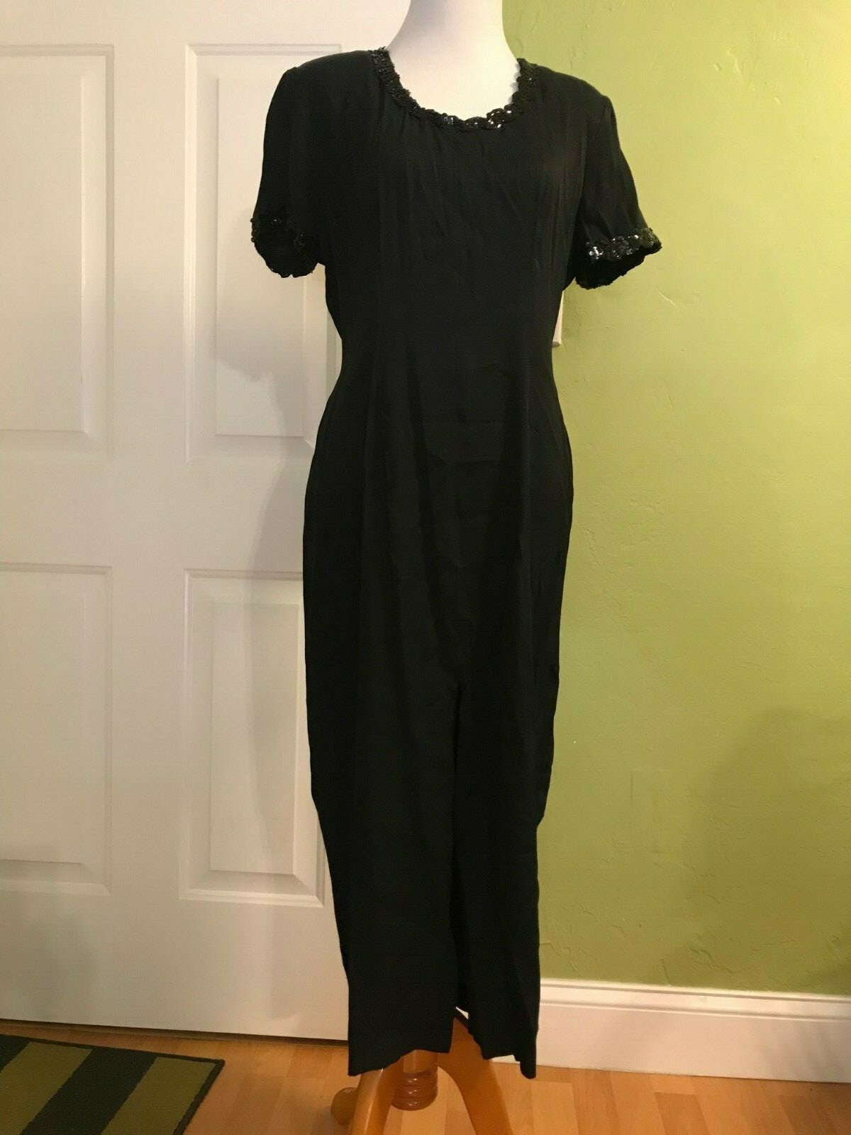 Vintage Nina Piccalino Size 6 Black Women Dress Sequins Padded Shoulder Zippered