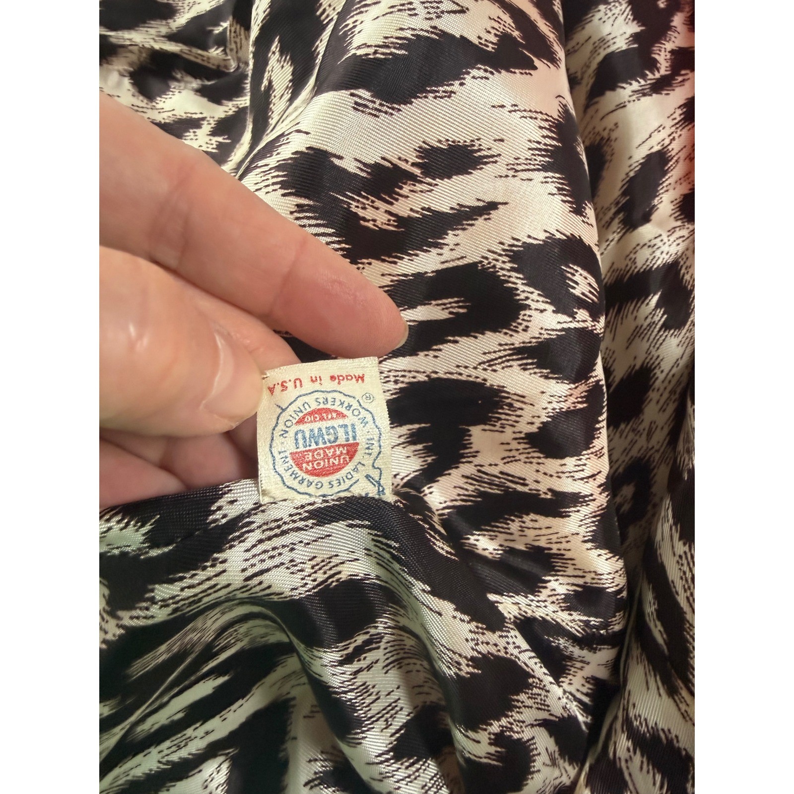 Vintage Red Button Front Jacket Blazer Leopard Print Lining Red M/L Mobwife