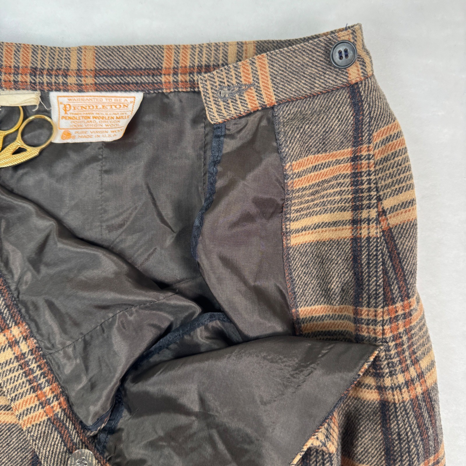 Vintage Pendleton Wool Skirt Large Womens Plaid 100% Virgin Wool USA Made Preppy