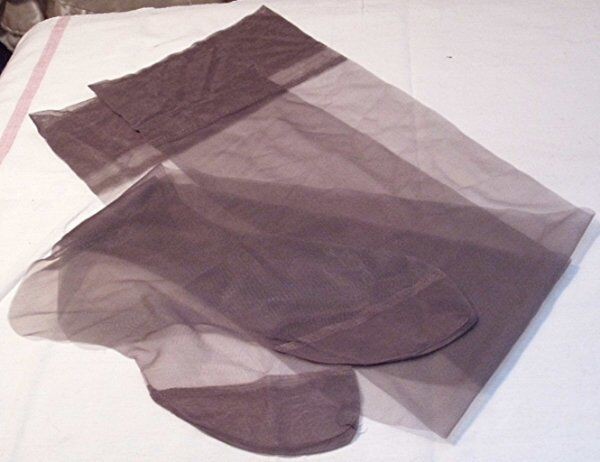 VTG TAUPE SEAMLESS MESH GARTER TOP NYLON STOCKINGS NUDE HEEL 9 1/2-33