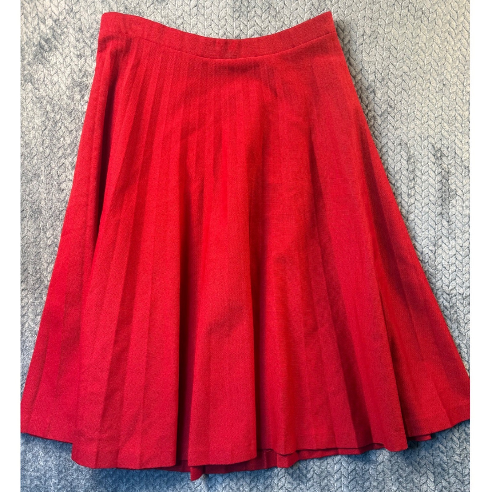 Vintage Red Pleated Midi Skirt 1970s Retro 29 Waist School Girl Rockabilly