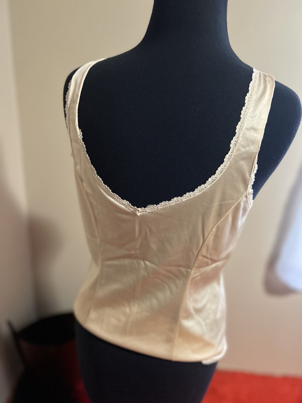 Vtg Kayser Camisole Beige Nude Lace Slip Feminine Coquette 36 USA Made Nice!