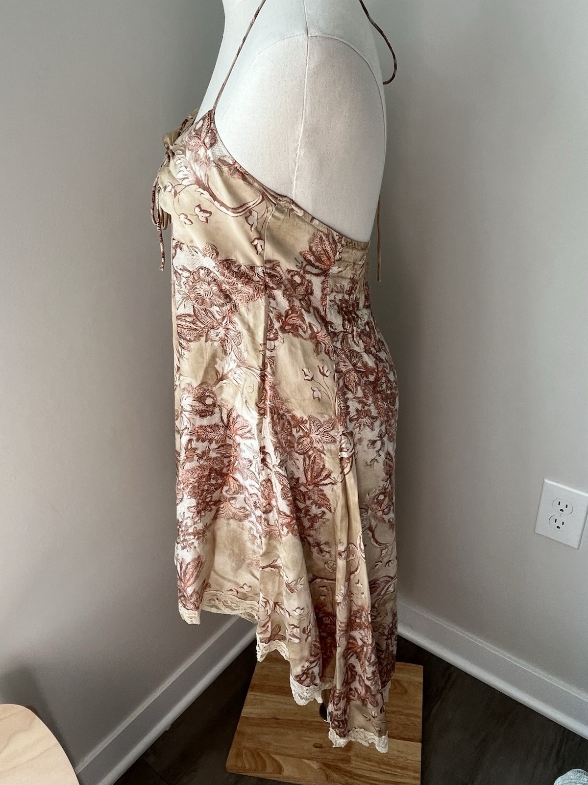 VTG IN LOVE PARIS 100% Silk Dress T1 S Made France Designer Lace Halter Boho Tan