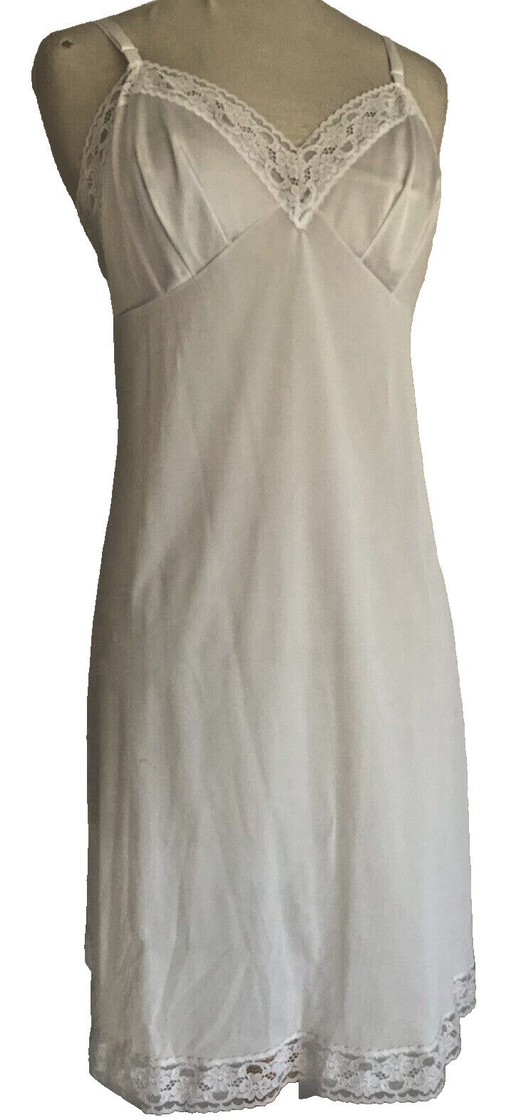 Vintage White Vanity Fair Full Nylon Slip 36, 18″ / 42 Lingerie Sexy Classic
