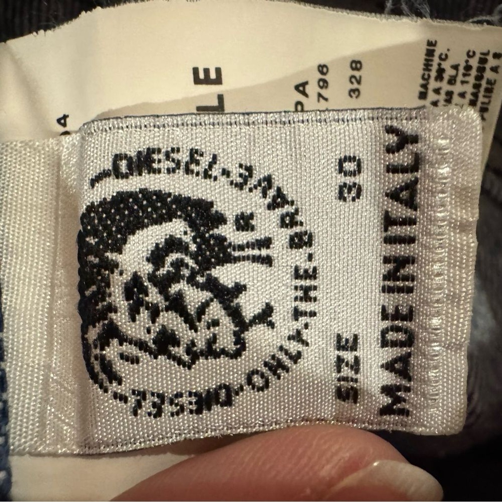 Diesel “Fanker” Made in Italy low rise jeans. Y2K 2001. Size 30