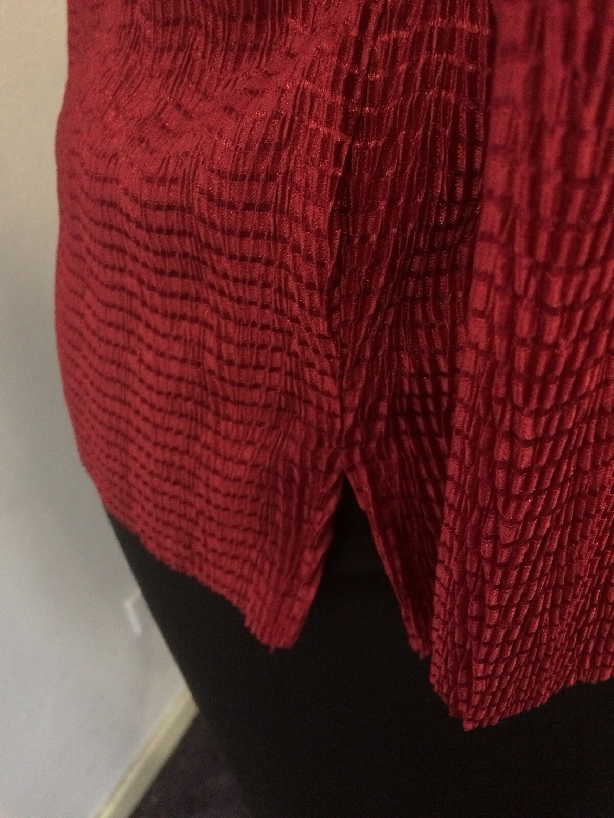NWT Lana Lee cherry crinkle top. size medium, large and xlarge $29